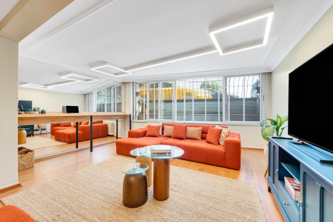 Modern Flat In The Heart Of Istanbul Apartment Екстериор снимка