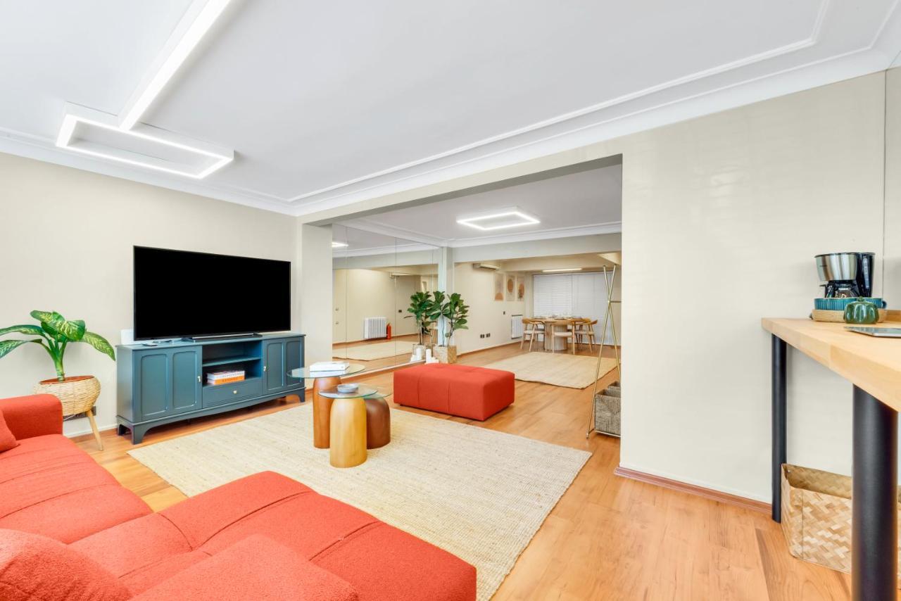 Modern Flat In The Heart Of Istanbul Apartment Екстериор снимка