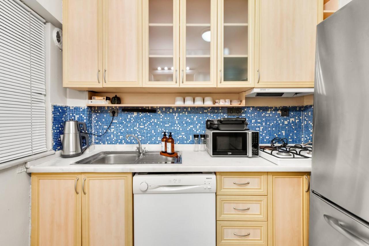 Modern Flat In The Heart Of Istanbul Apartment Екстериор снимка