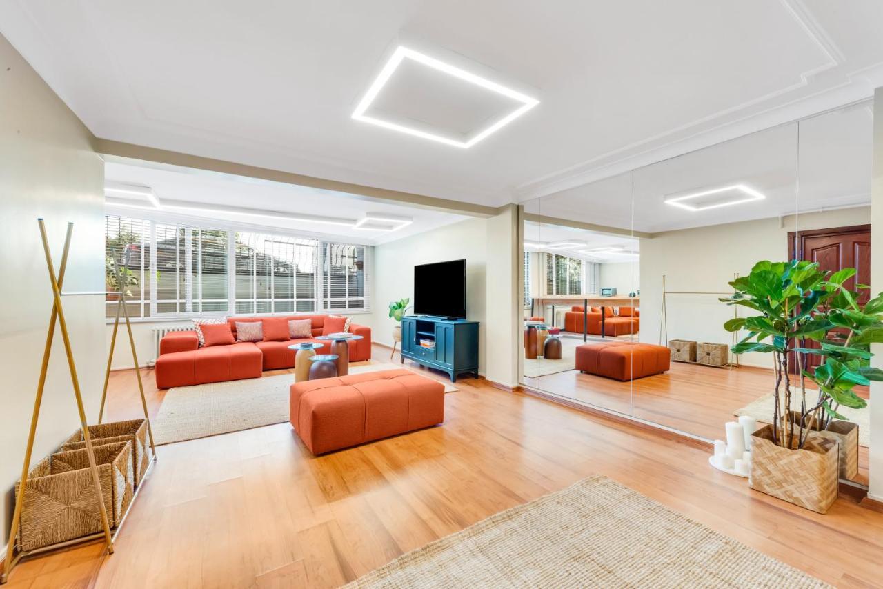 Modern Flat In The Heart Of Istanbul Apartment Екстериор снимка